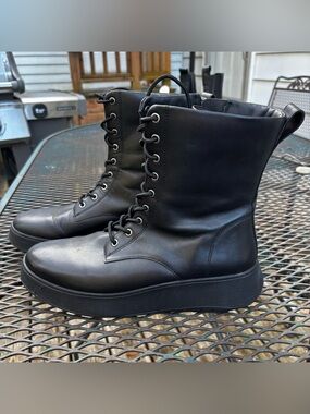 F-Mode Flatform Fitflop boots